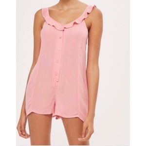 NWOT Topshop • Ruffle Romper